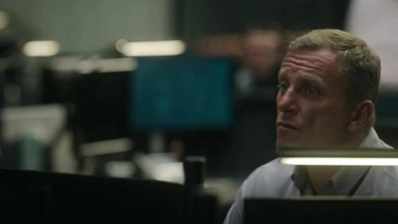 Кадры из сериала Медленные лошади (2022)